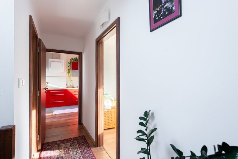 Prodej půdního bytu 3+1 s halou, terasou a sklepem