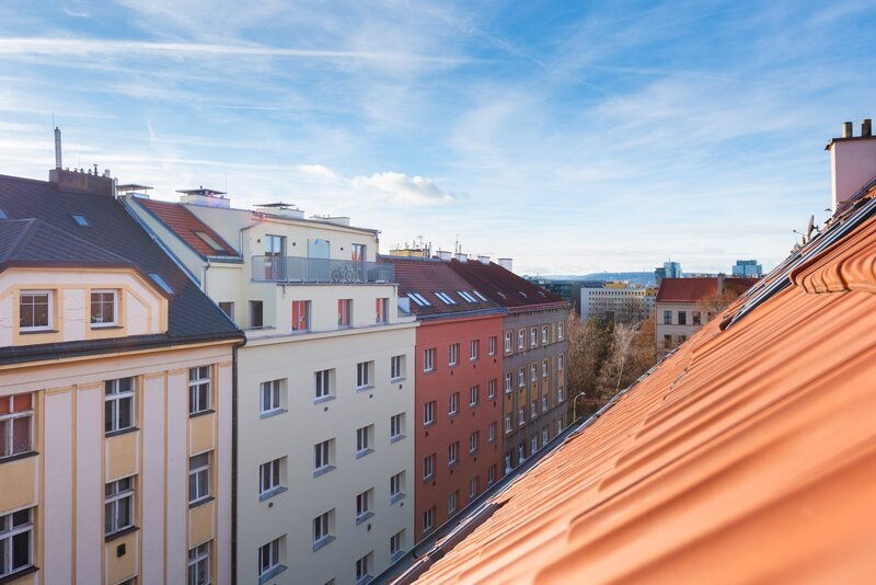 Prodej půdního bytu 3+1 s halou, terasou a sklepem