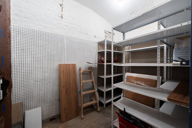 Prodej půdního bytu 3+1 s halou, terasou a sklepem