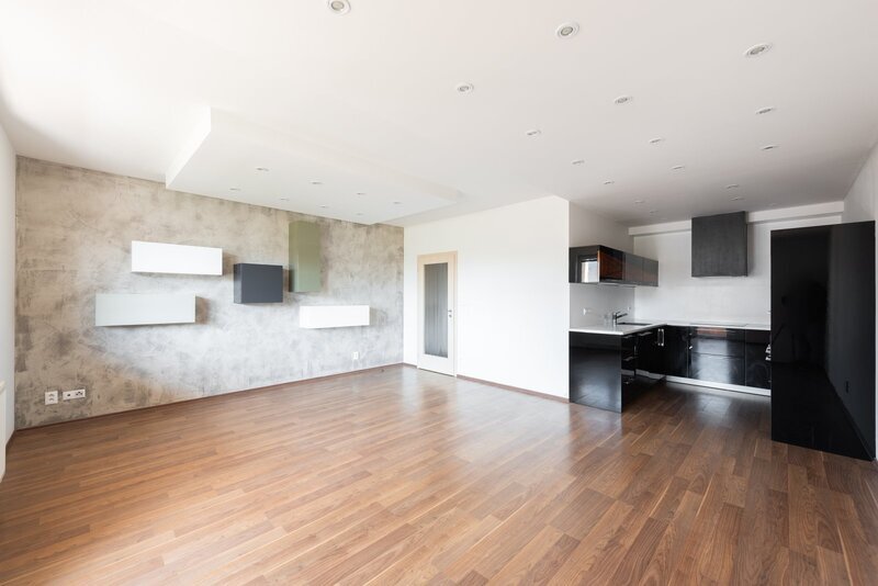 Pronájem krásného a vzdušného bytu 2+kk na Hajích