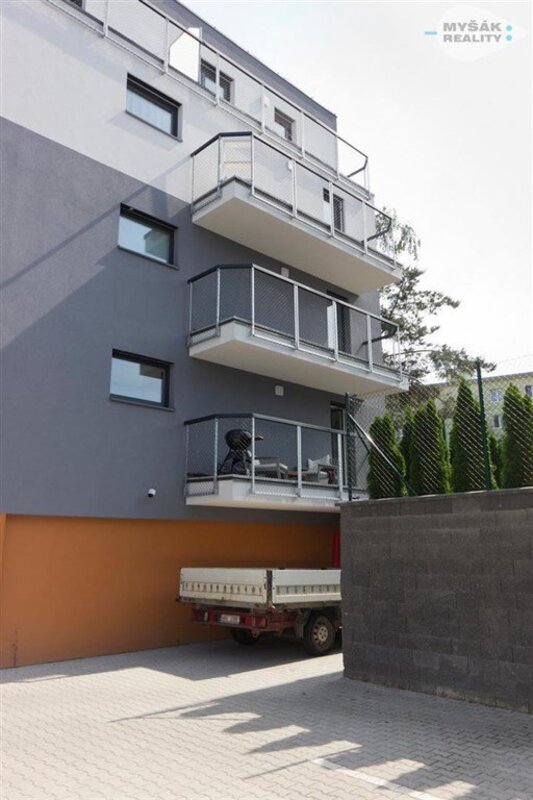 Prodej bytu v OV 3+kk a dvě terasy Vrchlického 3318, Kladno