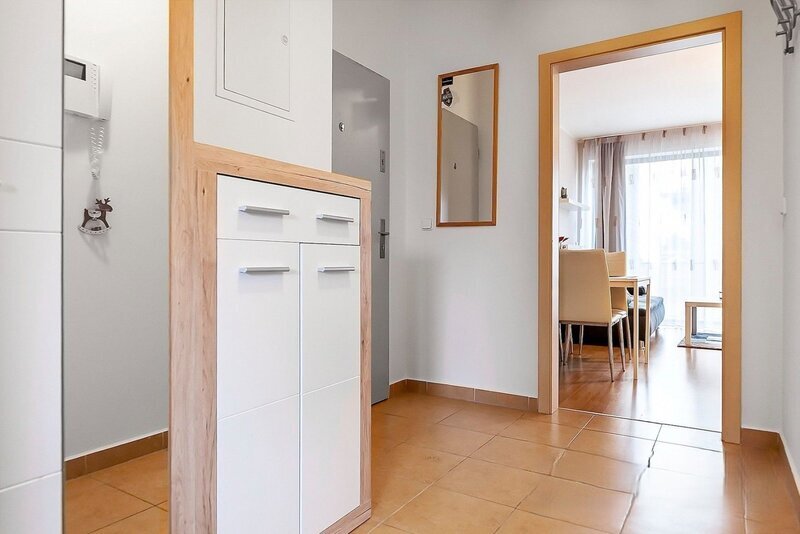 Prodej 2+kk/T, garážové stání, Praha 9 Horní Počernice