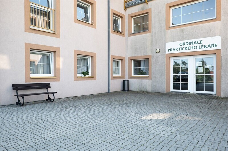 Prodej krásného a útulného bytu 1+kk kousek od Prahy, OV