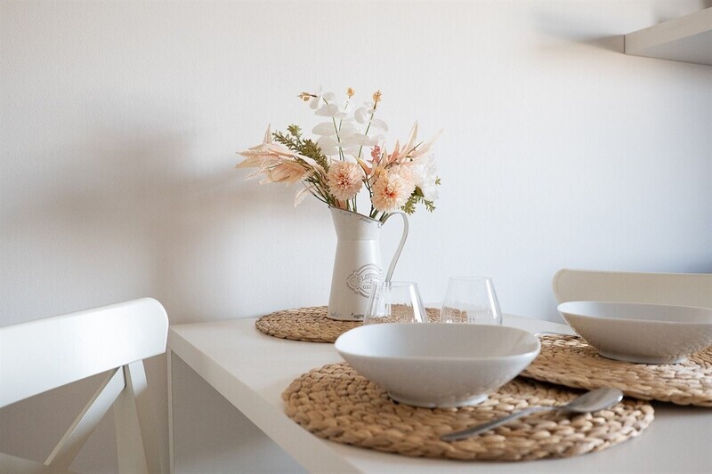 Prodej krásného a útulného bytu 1+kk kousek od Prahy, OV