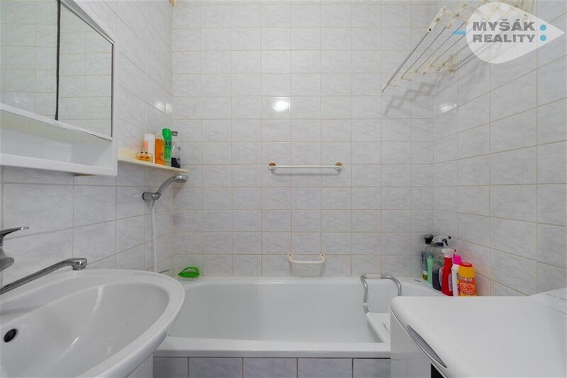 Prodej bytu 2+1, cihla, OV, Zahradní město - Praha 10