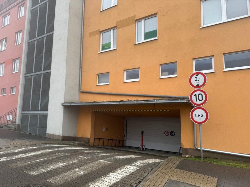 Pronájem garážového stání