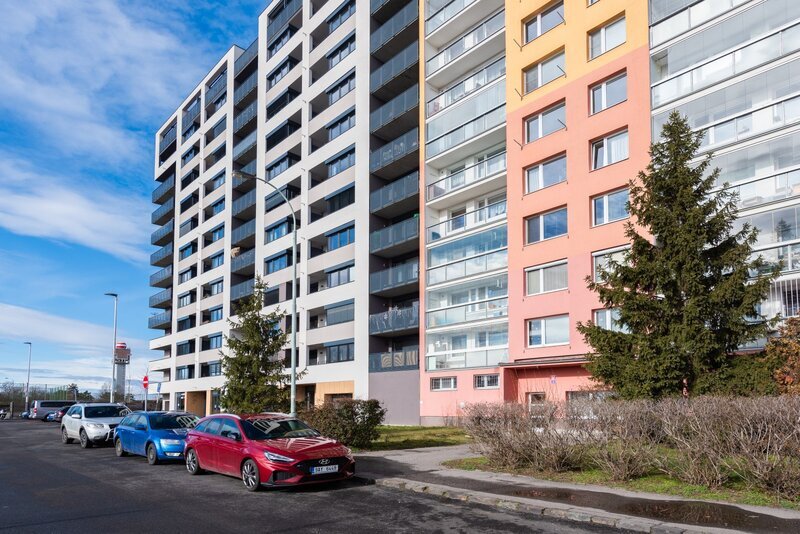 Prodej bytu 2+kk v OV na Kamýku, ul. Zimova