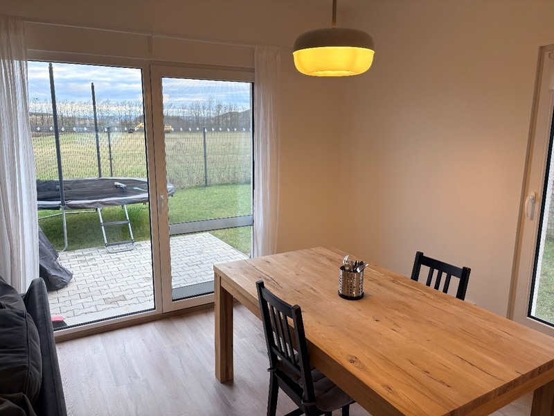 Prodej řadového rodinného domu na příjemném místě v Nehvizdech, Praha východ