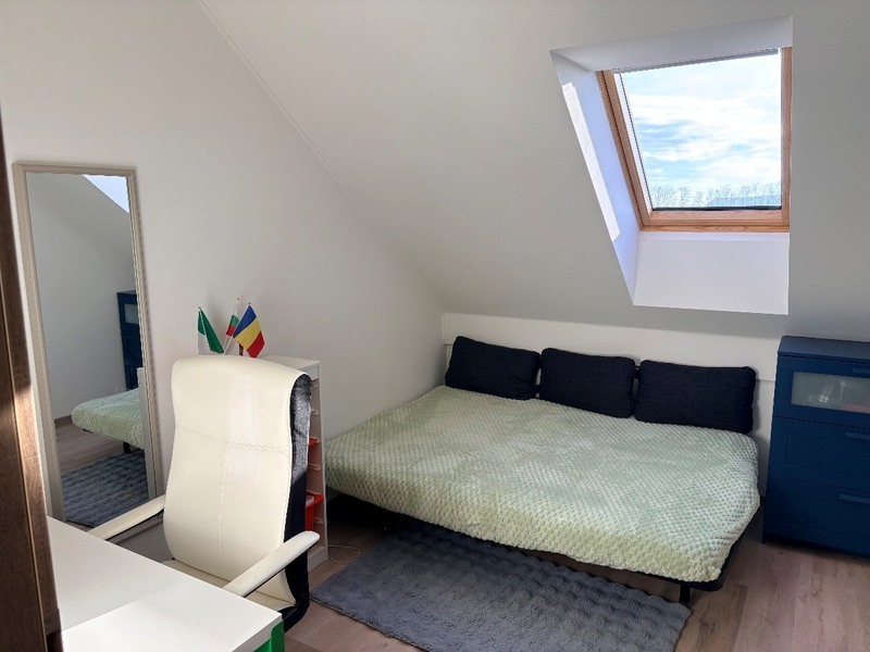 Prodej řadového rodinného domu na příjemném místě v Nehvizdech, Praha východ