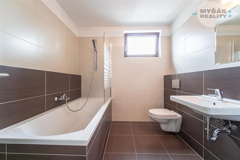 pronájem nadstandardního bytu s terasou