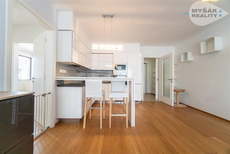 pronájem nadstandardního bytu s terasou