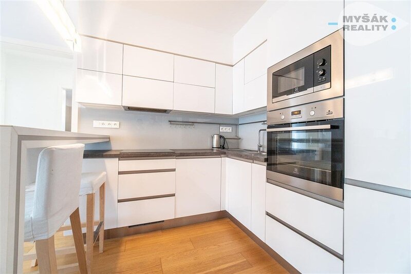 pronájem nadstandardního bytu s terasou