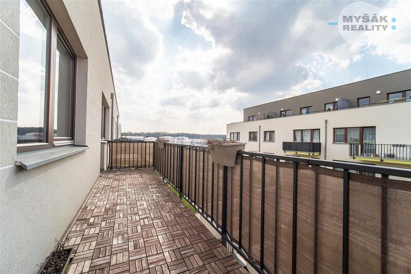 pronájem nadstandardního bytu s terasou