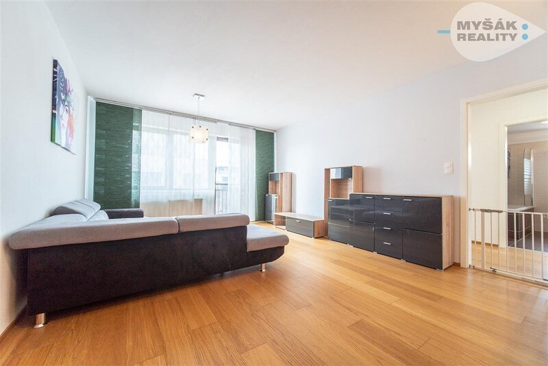 pronájem nadstandardního bytu s terasou