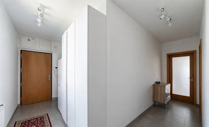 Stačí se nastěhovat! Moderní 2+kk s balkonem 9 m², garáží a sklepem v projektu Vivus Argentinská