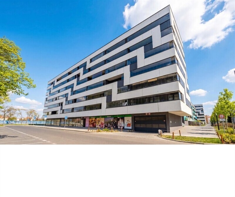 Stačí se nastěhovat! Moderní 2+kk s balkonem 9 m², garáží a sklepem v projektu Vivus Argentinská