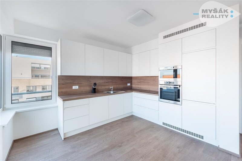 Pronájem novostavby na Chodově 3+kk Drahňovická 2425/4, Praha 11, Chodov