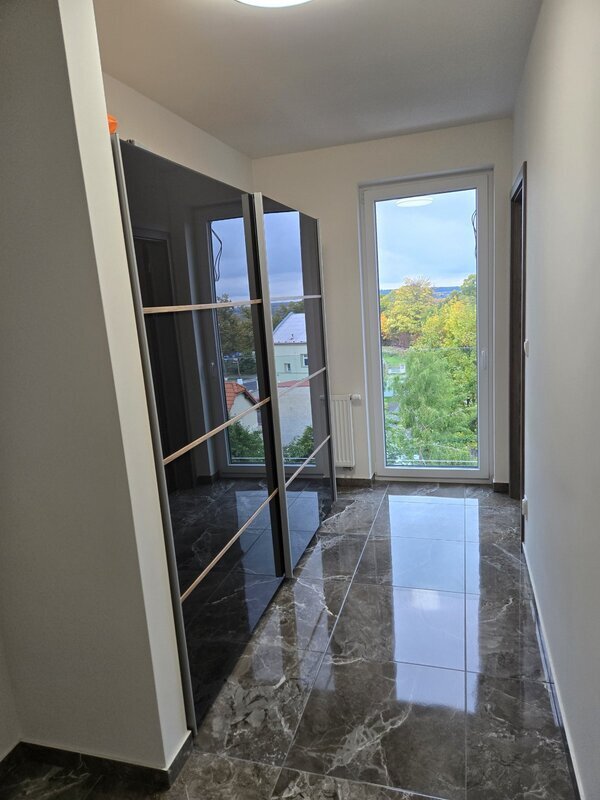 Prodej bytu 2+kk s terasou, novostavba 2022