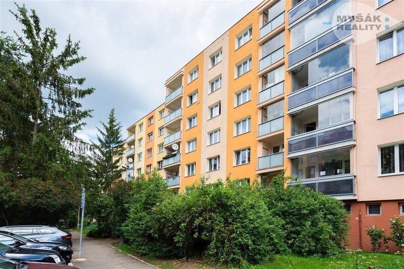 Prodej bytu 2+kk s lodžií, Praha 4, Kamýk