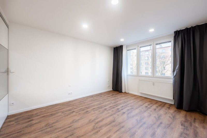 Prodej bytu 2+kk s lodžií, Praha 4, Kamýk