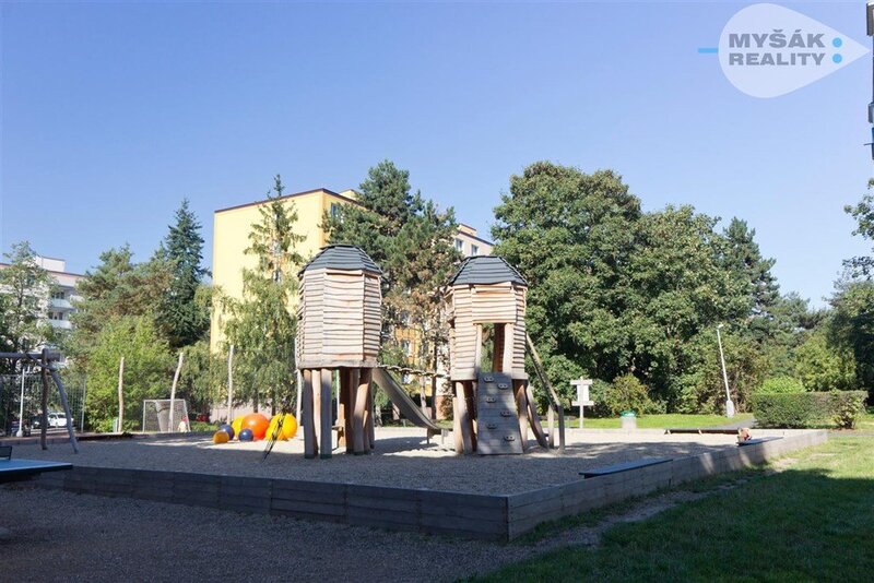 Prodej bytu 2+kk s lodžií, Praha 4, Kamýk