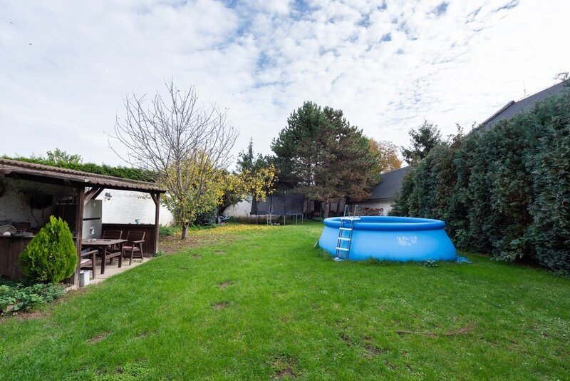 Prodej dvougeneračního domu 6+2