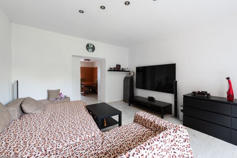 Prodej dvougeneračního domu 6+2