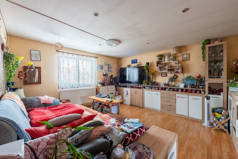 Prodej dvougeneračního domu 6+2