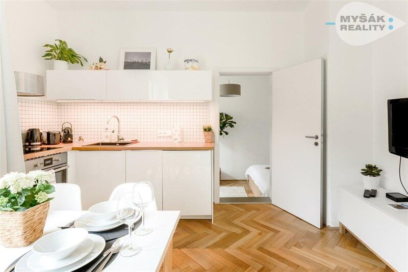 Pronájem bytu 2+kk/B - Vinohrady, Praha 2
