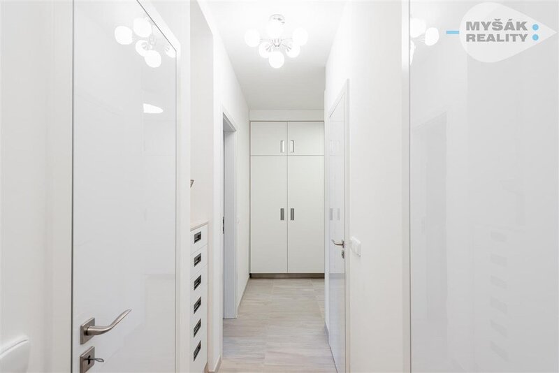 Prodej bytu 3kk/terasa, 2 GS, novostavba - Břevnov