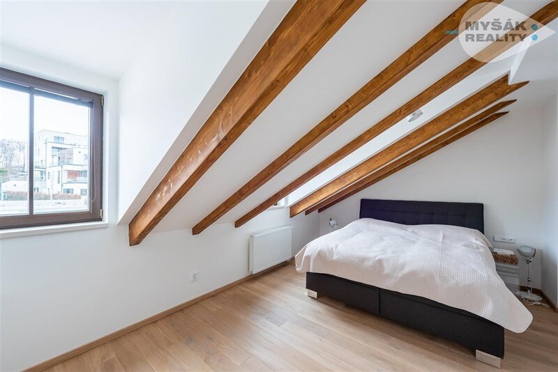 Prodej bytu 3kk/terasa, 2 GS, novostavba - Břevnov