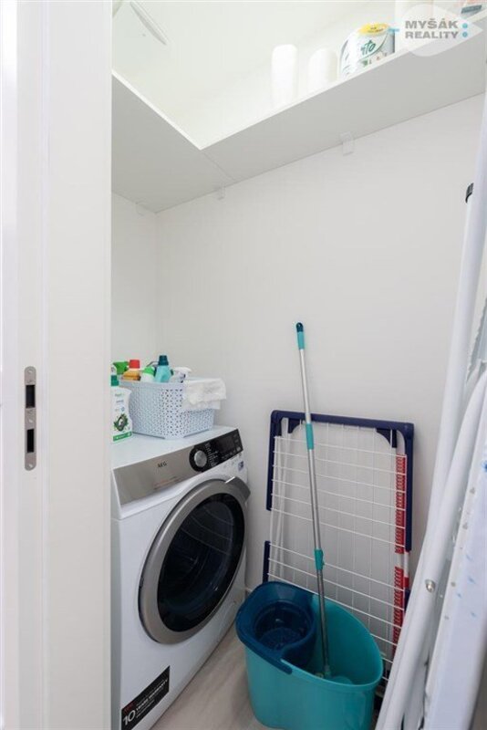 Prodej bytu 3kk/terasa, 2 GS, novostavba - Břevnov