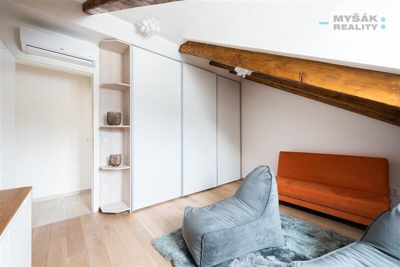 Prodej bytu 3kk/terasa, 2 GS, novostavba - Břevnov