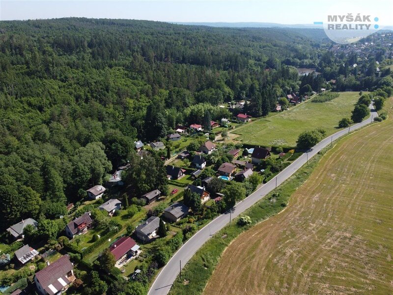 Nový Jáchymov chata, podezděná, velmi příjemné místo s dobrou dostupností