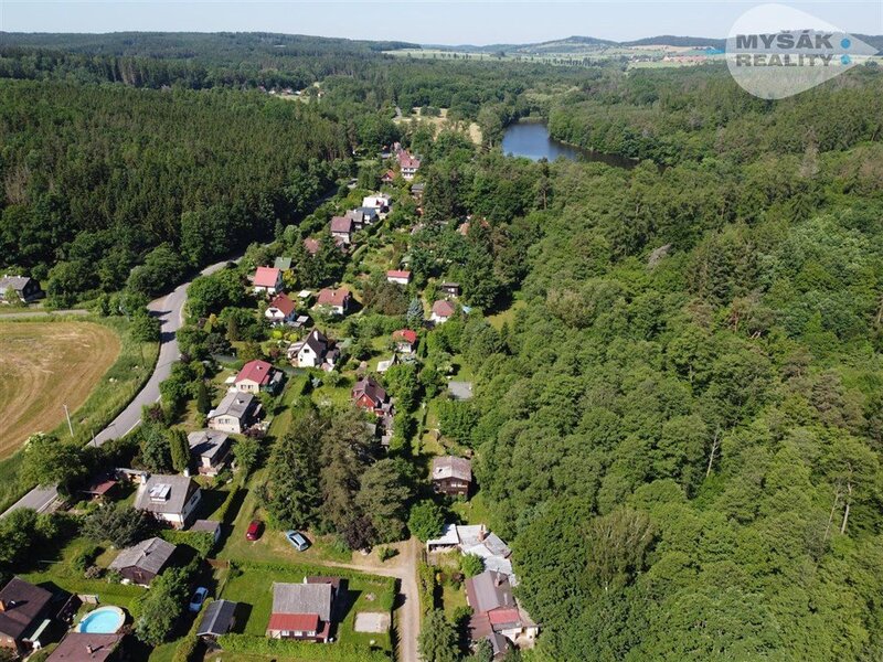 Nový Jáchymov chata, podezděná, velmi příjemné místo s dobrou dostupností