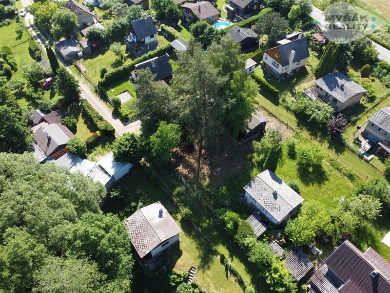 Nový Jáchymov chata, podezděná, velmi příjemné místo s dobrou dostupností