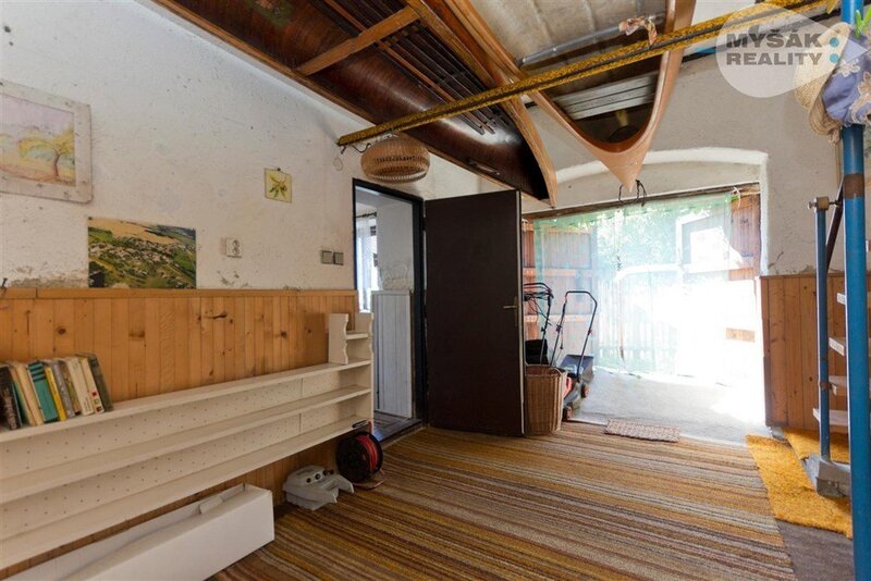 samostatný rekreační dům s č.p. nedaleko Orlické přehrady