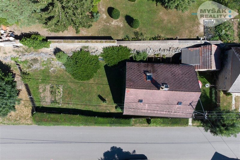 samostatný rekreační dům s č.p. nedaleko Orlické přehrady