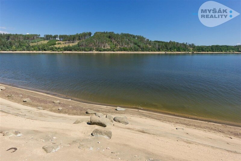 samostatný rekreační dům s č.p. nedaleko Orlické přehrady