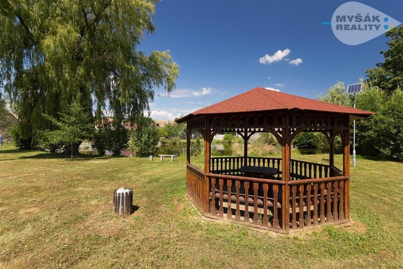 samostatný rekreační dům s č.p. nedaleko Orlické přehrady