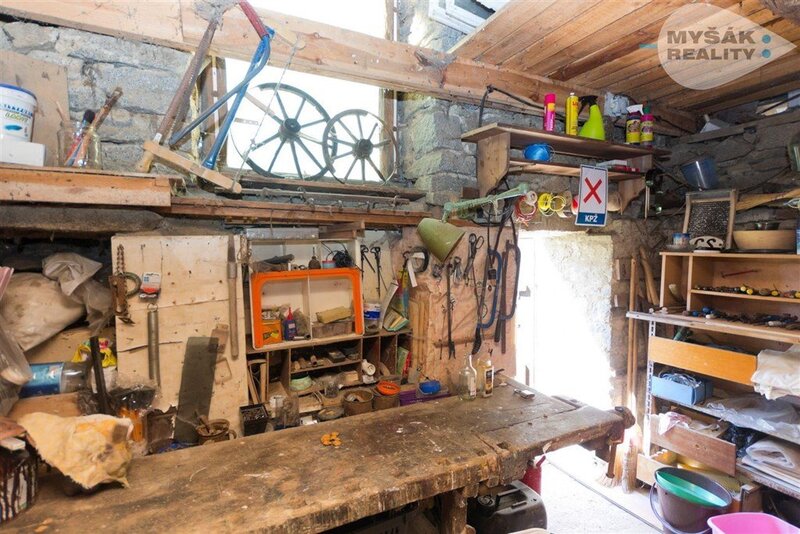 samostatný rekreační dům s č.p. nedaleko Orlické přehrady