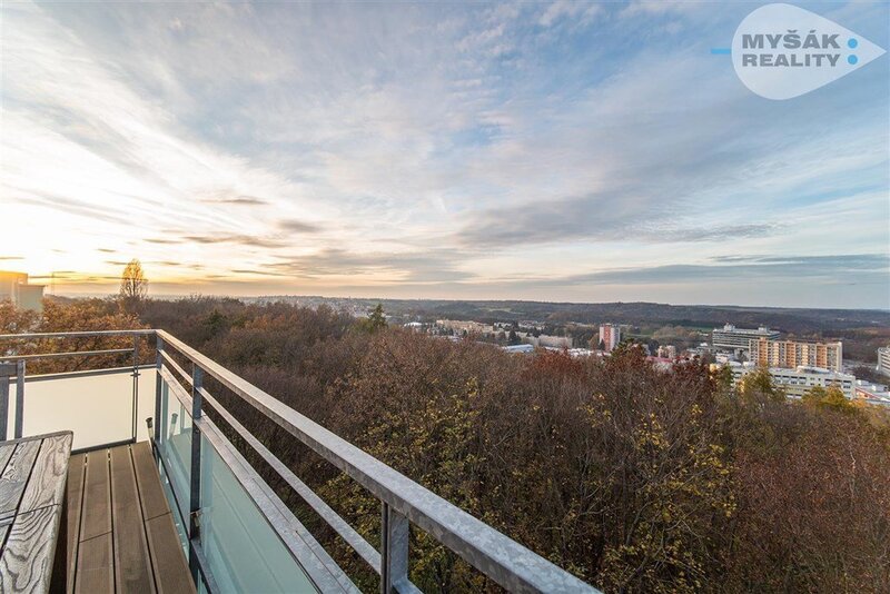 Prodej bytu v OV, 4+kk s terasou a dvěma garážemi, Na okraji 381/41, Praha 6 - Veleslavín