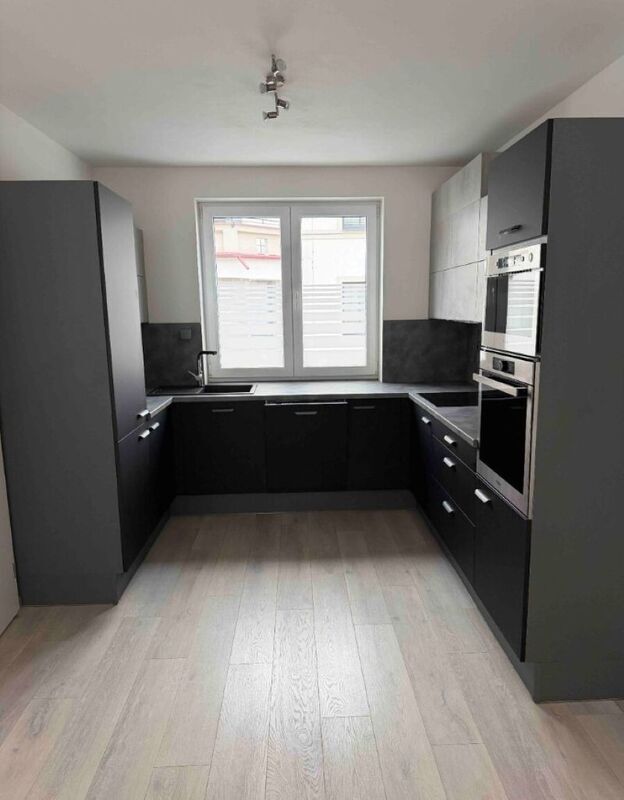 Moderní rodinné bydlení ve Štěchovicích