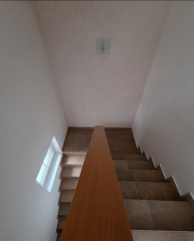 Prodej rodinného domu 5+kk v OV