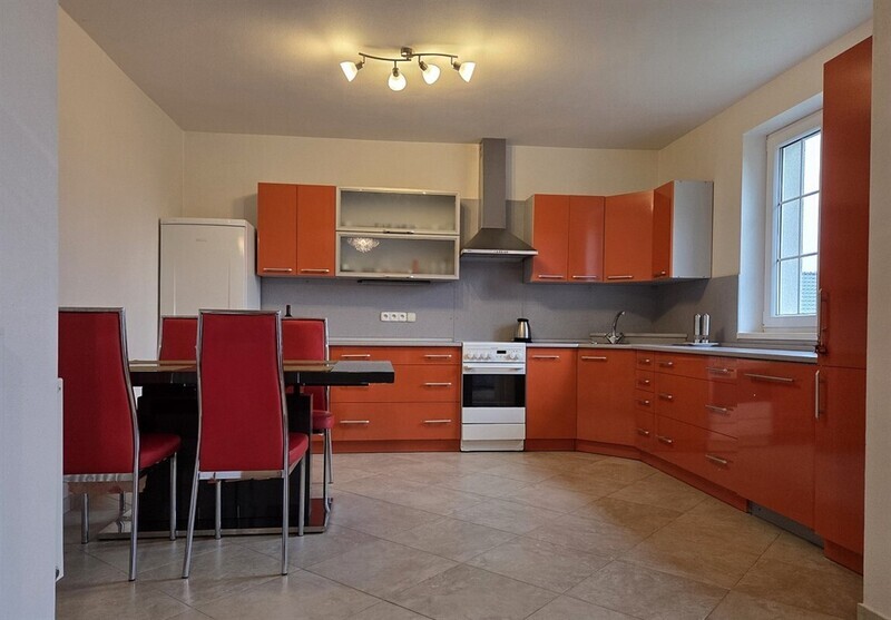 Prodej rodinného domu 5+kk v OV