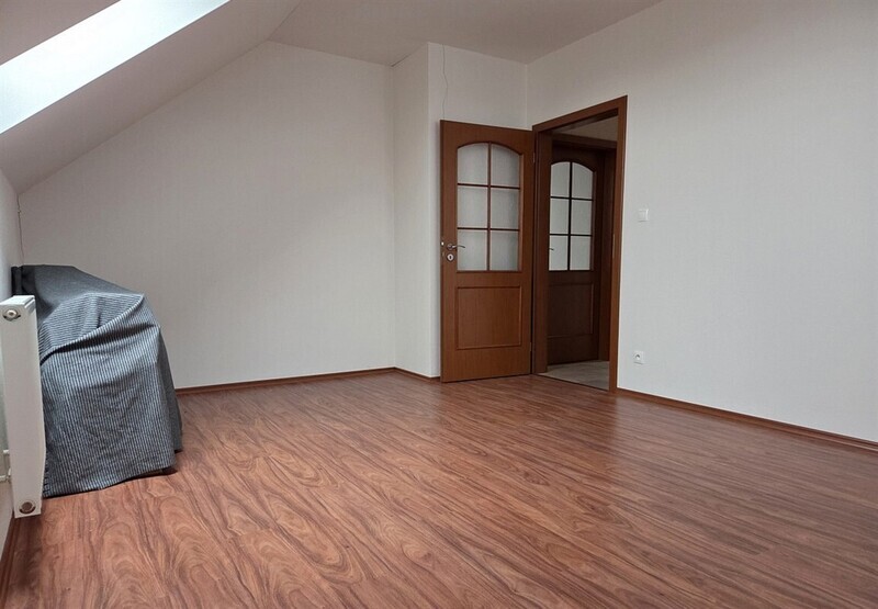 Prodej rodinného domu 5+kk v OV