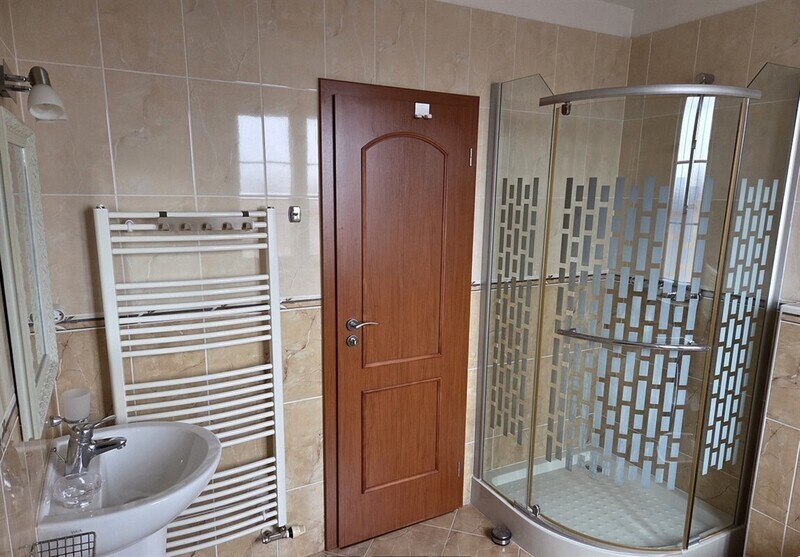 Prodej rodinného domu 5+kk v OV