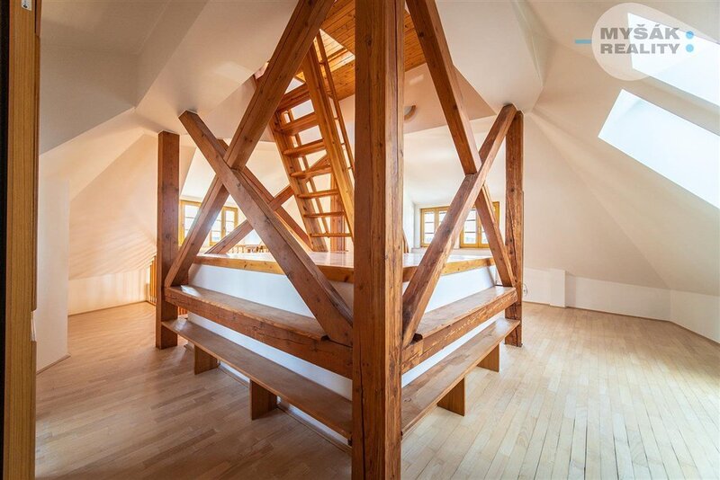 Prodej úžasného bytu 5+1 se 4 terasami - Praha 6