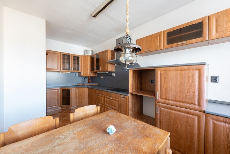 Pronájem bytu 3+1/L, OV, Praha 4 Hodkovičky