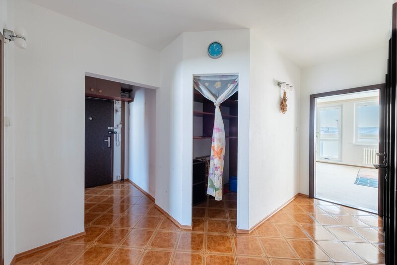 Pronájem bytu 3+1/L, OV, Praha 4 Hodkovičky